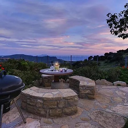 Welcoming In With Pool Holiday home *