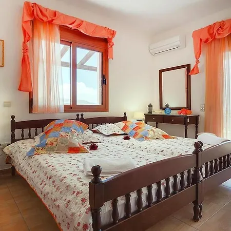 Holiday home Welcoming In With Pool *