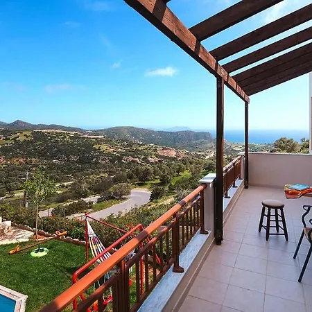 Welcoming In With Pool Holiday home
